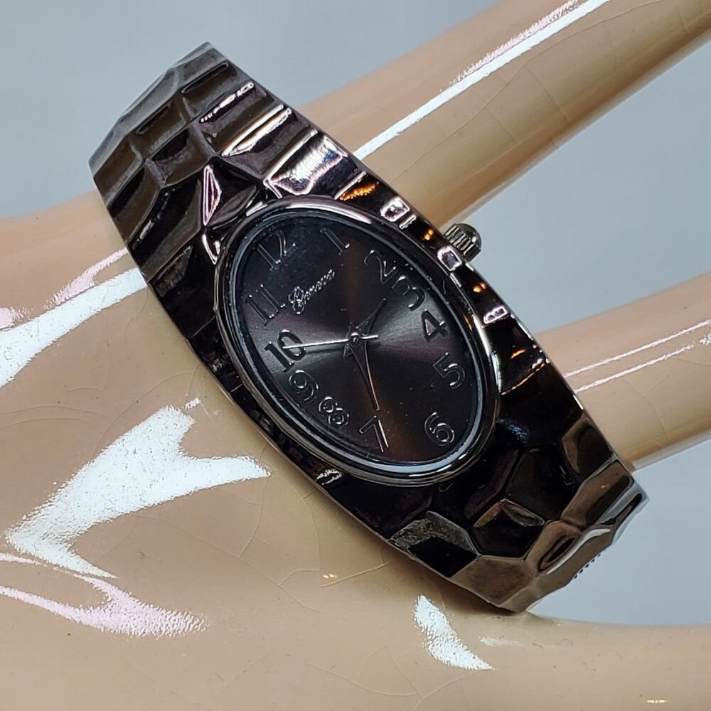 Geneva Wristwatch Dark Gray Clamp Style